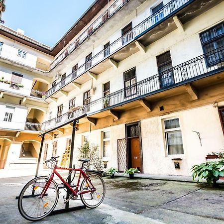 Amazon Apartment Near The Famous Party Boulevard Budapest Exterior foto